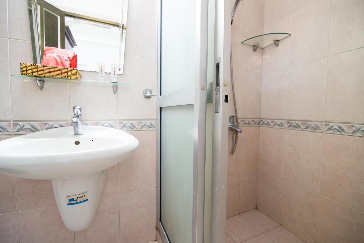Reddoorz Near Pico Plaza Cong Hoa Hotel Ho Chi Minh City Exterior photo